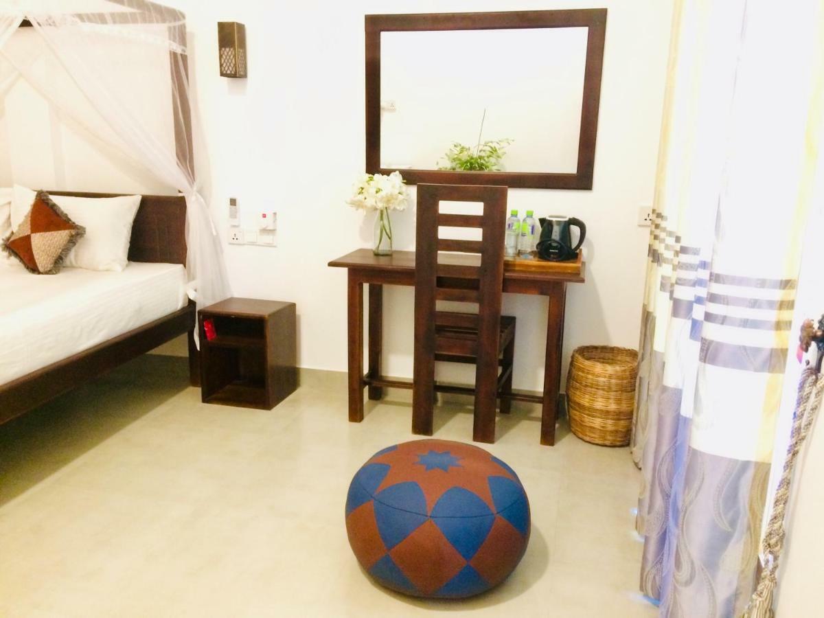Tropicana Home Stay Arugam Bay Esterno foto