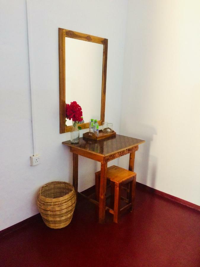 Tropicana Home Stay Arugam Bay Esterno foto
